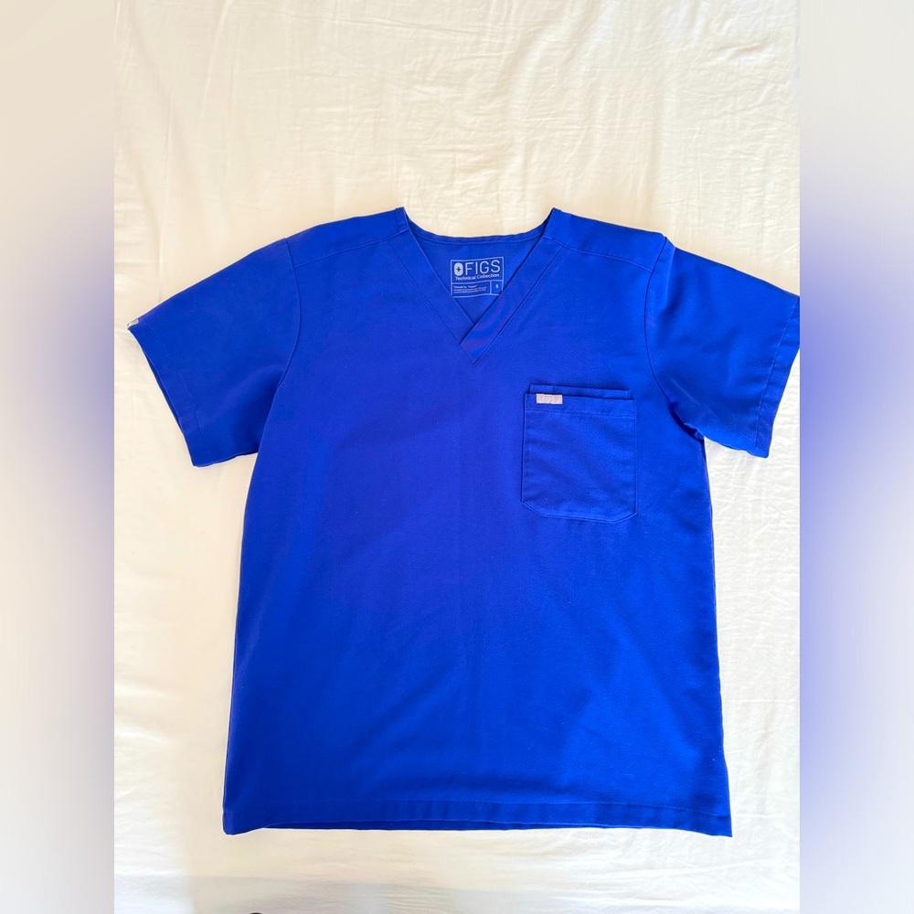 FIGS scrubs top